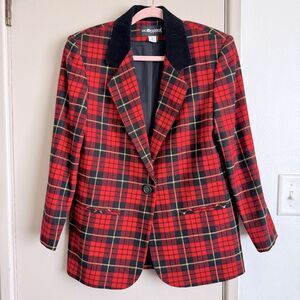 Sag Harbor Red Plaid Blazer with Black Collar